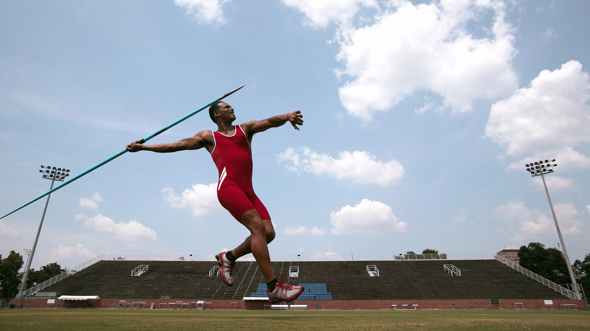 中国足球行业标准体系建设取得阶段性成果，行业迎来新规范，中国足球制度