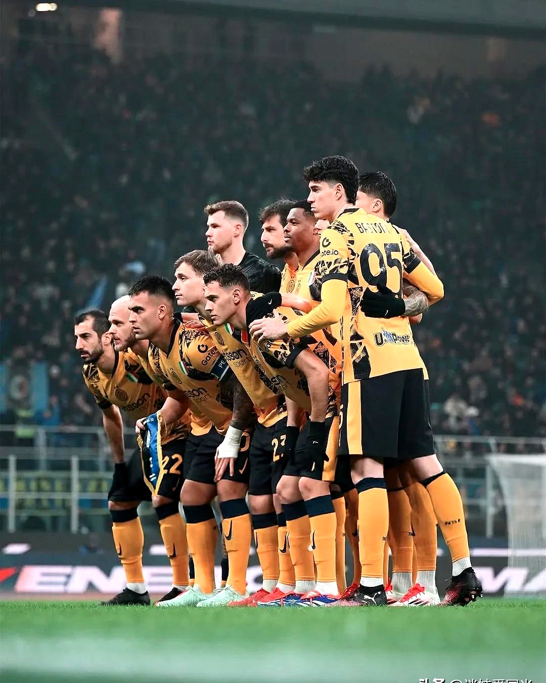 米兰体育：运动员背后的团队：教练和支持人员的重要性的简单介绍