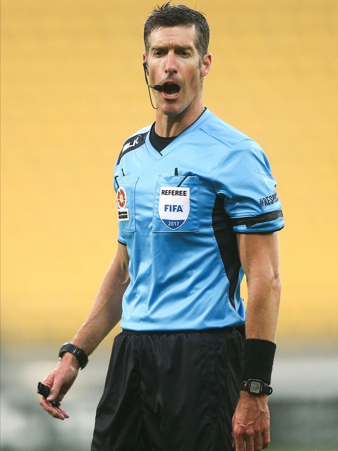 关于米兰体育:中超联赛裁判:接受赛后评估,提升执法水平,确保比赛公正的信息 关于米兰体育:中超联赛裁判:接受赛后评估,提升执法水平,确保比赛公正的信息