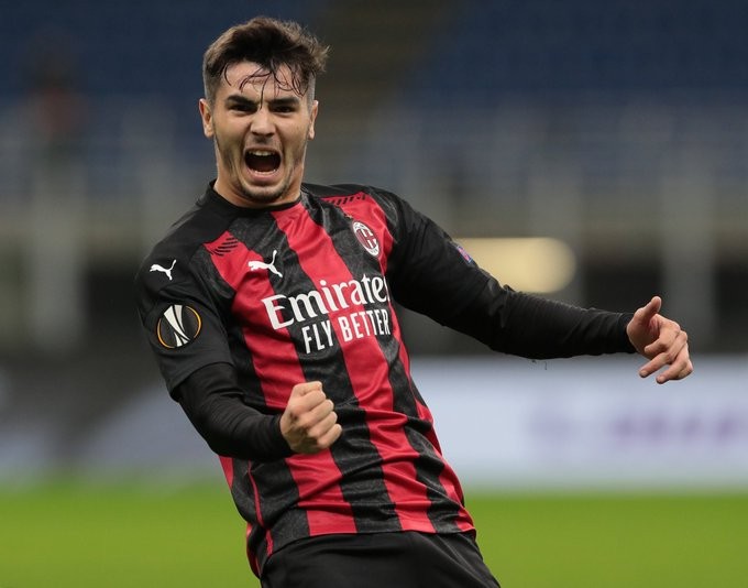 关于米兰体育:凯尔特人队季前赛:斯普鲁斯展现快攻意识,争夺轮换位置的信息 关于米兰体育:凯尔特人队季前赛:斯普鲁斯展现快攻意识,争夺轮换位置的信息