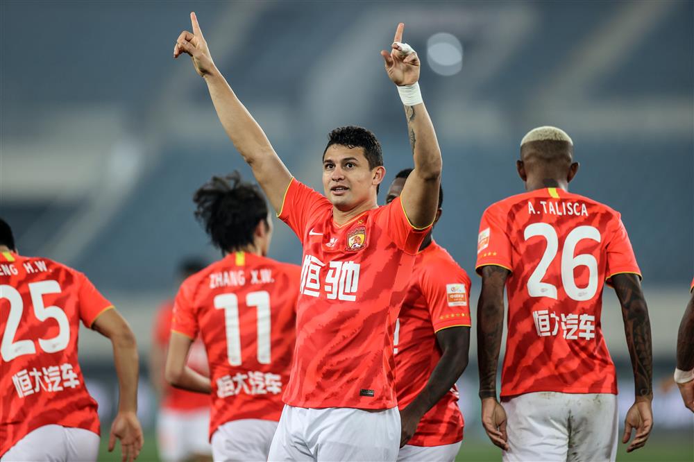 米兰体育:中国足球归化球员政策反思:短期效应与长期战略的平衡的简单介绍 米兰体育:中国足球归化球员政策反思:短期效应与长期战略的平衡的简单介绍