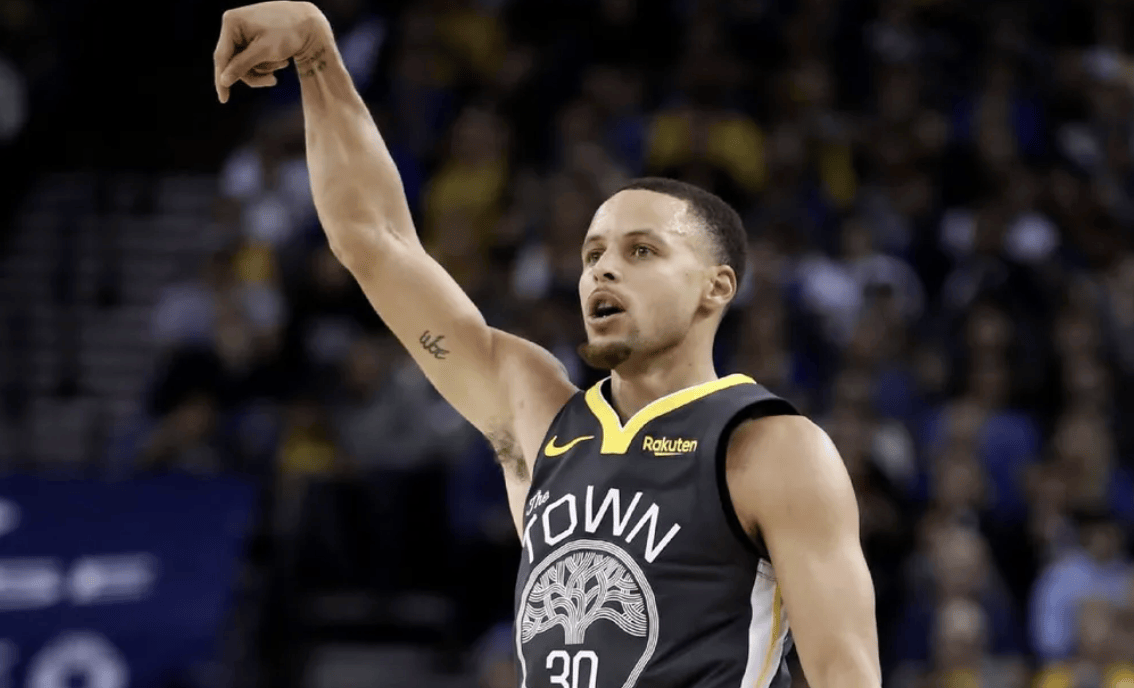 米兰体育:凯尔特人队防守策略:如何限制库里的三分球? 米兰体育:凯尔特人队防守策略:如何限制库里的三分球?