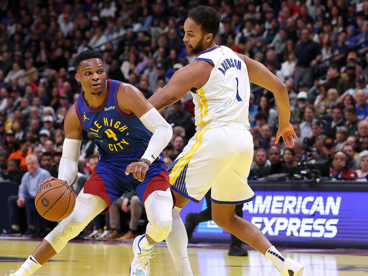 米兰体育：勇士队战术调整：科尔计划增加快速转移球战术的简单介绍